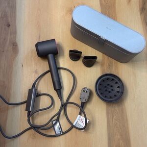 Dyson Supersonic Hair Dryer- includes carrying case and 4 attachments